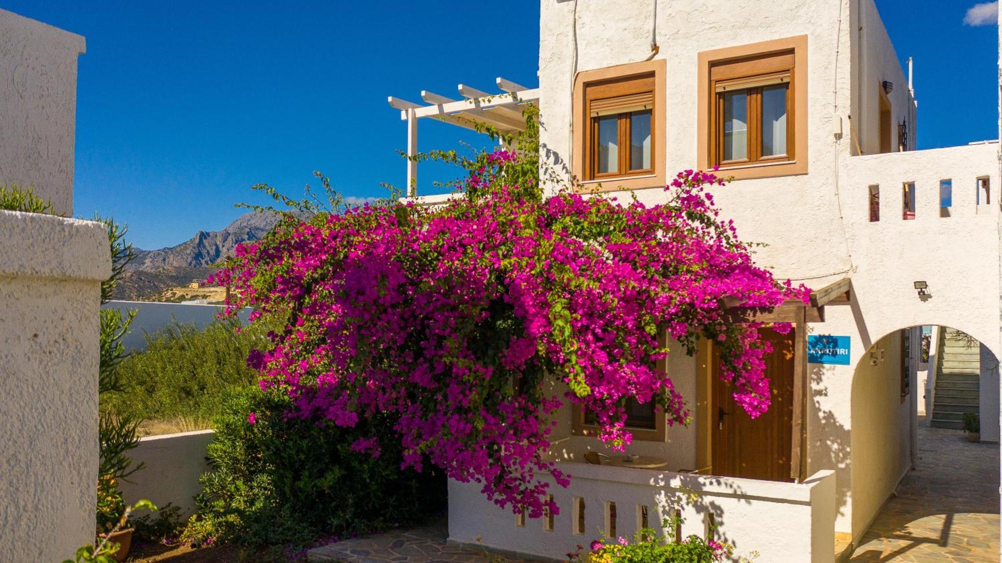 Makrýgialos Akrotiri Apartments מראה חיצוני תמונה