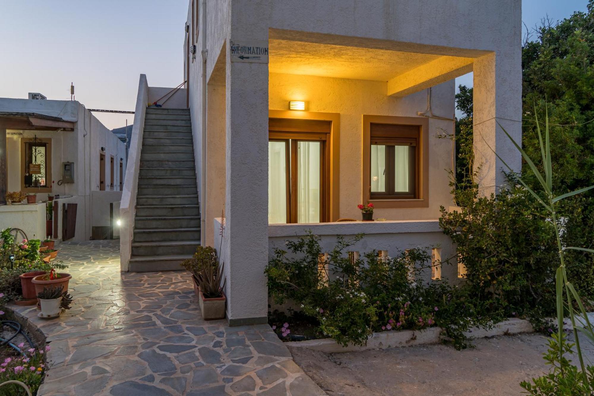 Makrýgialos Akrotiri Apartments מראה חיצוני תמונה