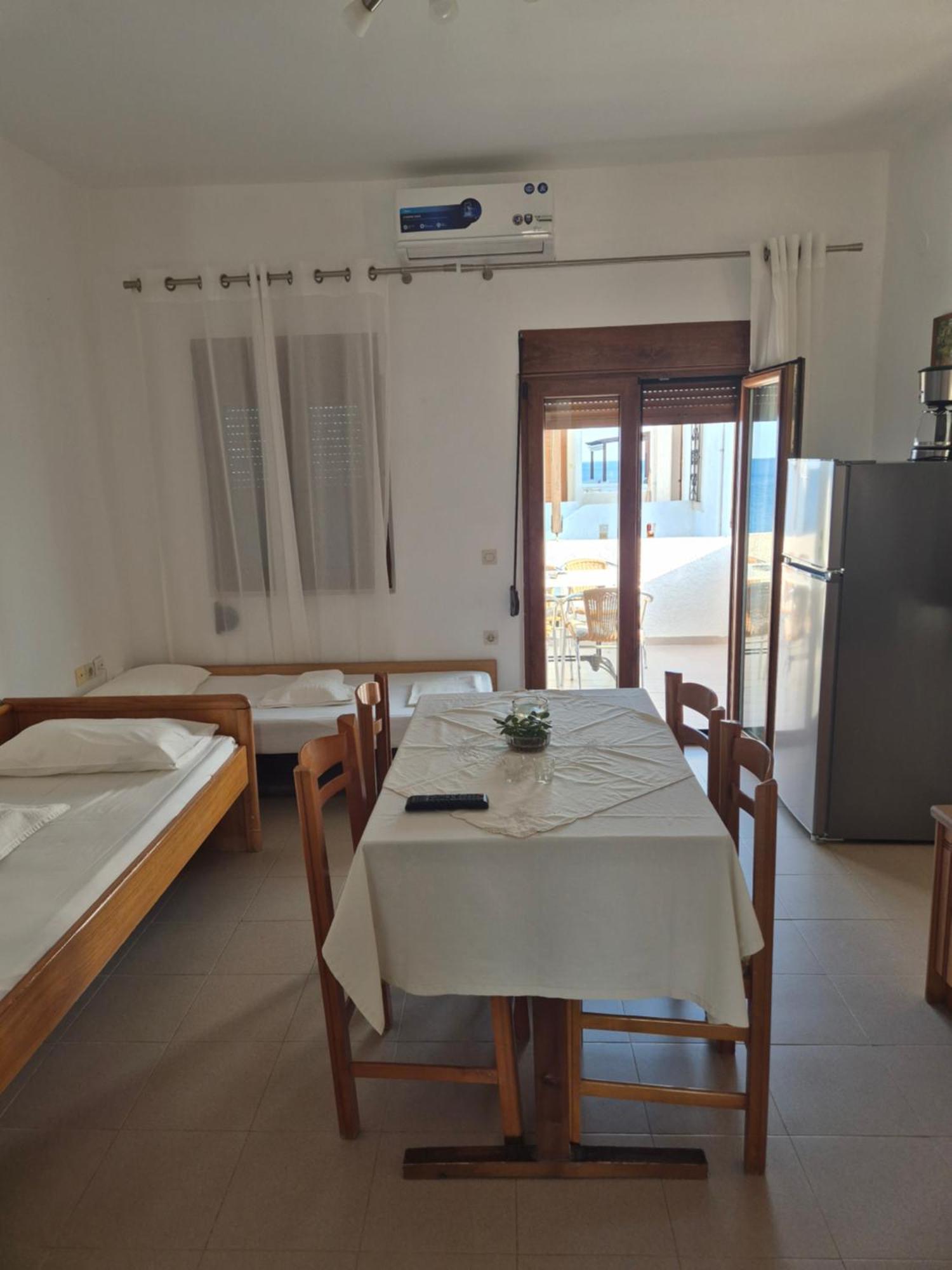 Makrýgialos Akrotiri Apartments מראה חיצוני תמונה